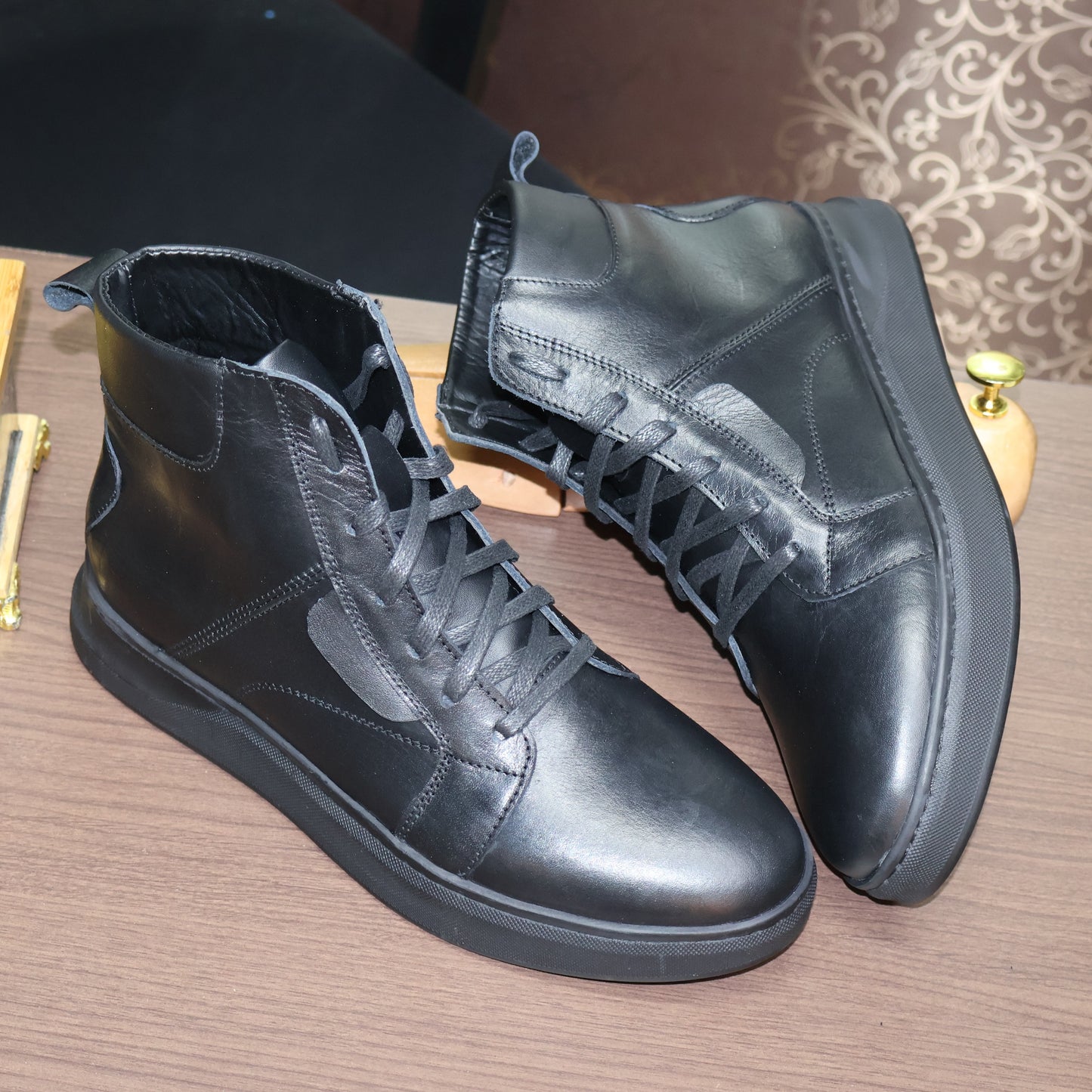 Bottines Montantes en Cuir Lisse Noir