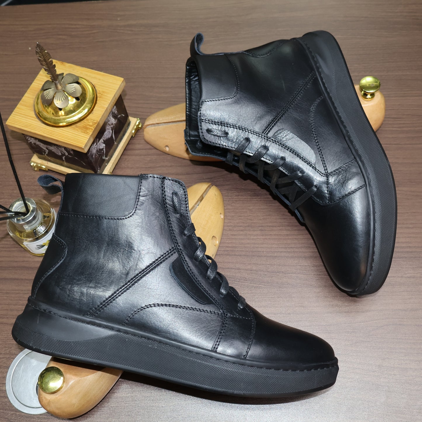 Bottines Montantes en Cuir Lisse Noir